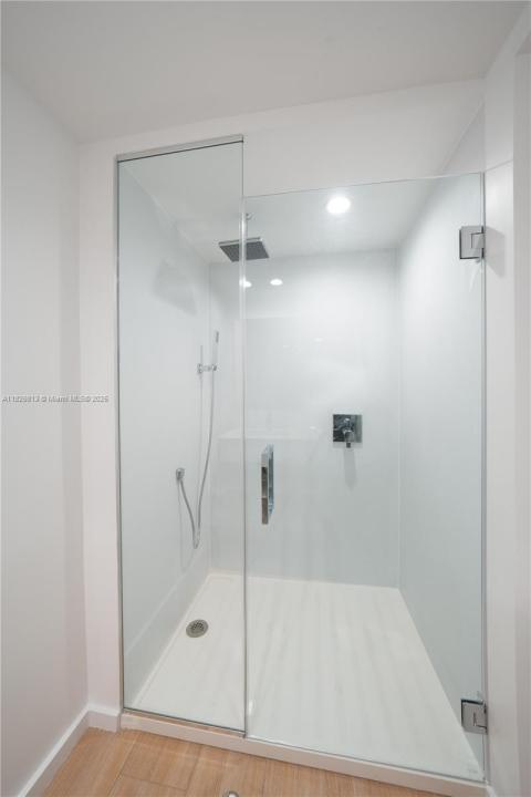 291 Bal Bay Dr 217, Bal Harbour, فلوريدا 33154, الولايات المتحدة