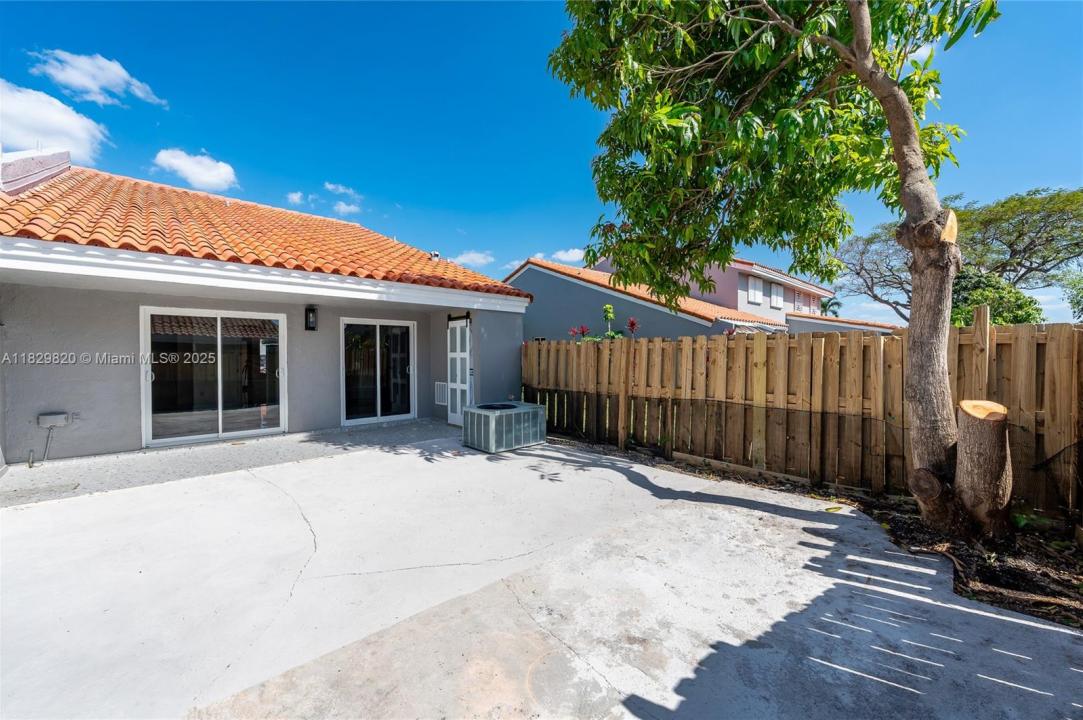 8352 SW 148th Ave 0, Miami, Florida 33193
