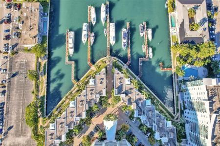 7910 Harbor Island Dr 1008, North Bay Village, Florida 33141, USA