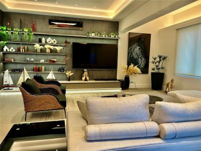 2301 Collins Ave 1634, Miami Beach, Florida 33139, USA