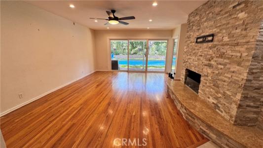Osborne Street, North Hills, カリフォルニア 91343, アメリカ合衆国