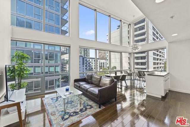 S Flower Street, Los Angeles, Kalifornien 90015, USA