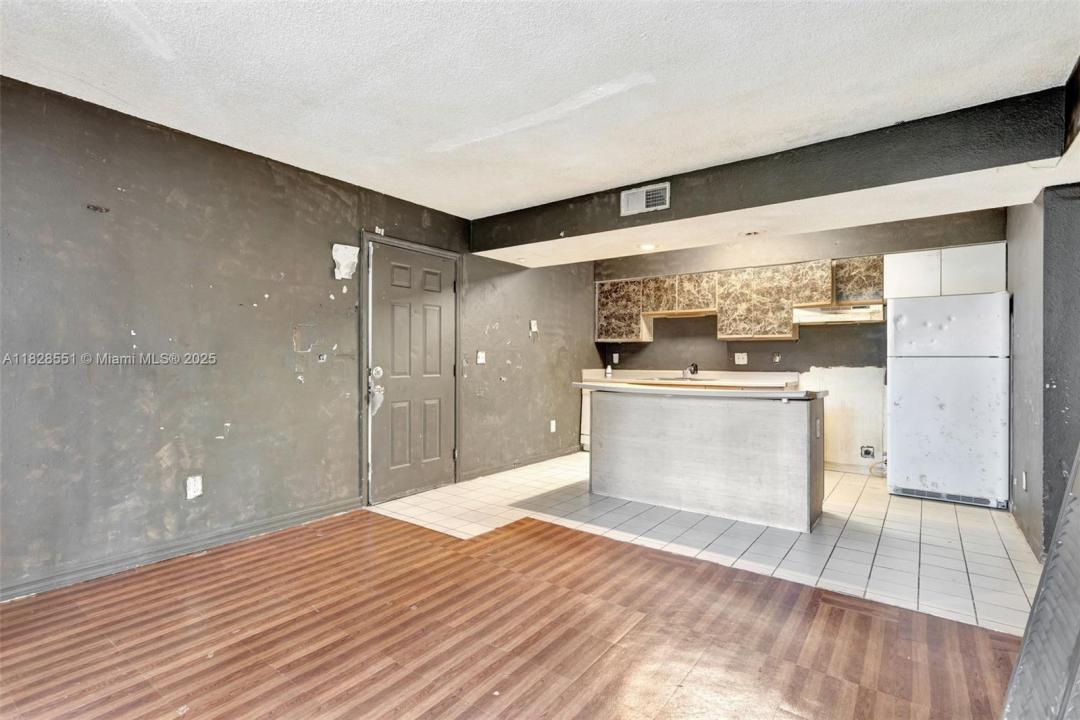 4055 W Mcnab Rd H103, Pompano Beach, フロリダ 33069, アメリカ合衆国