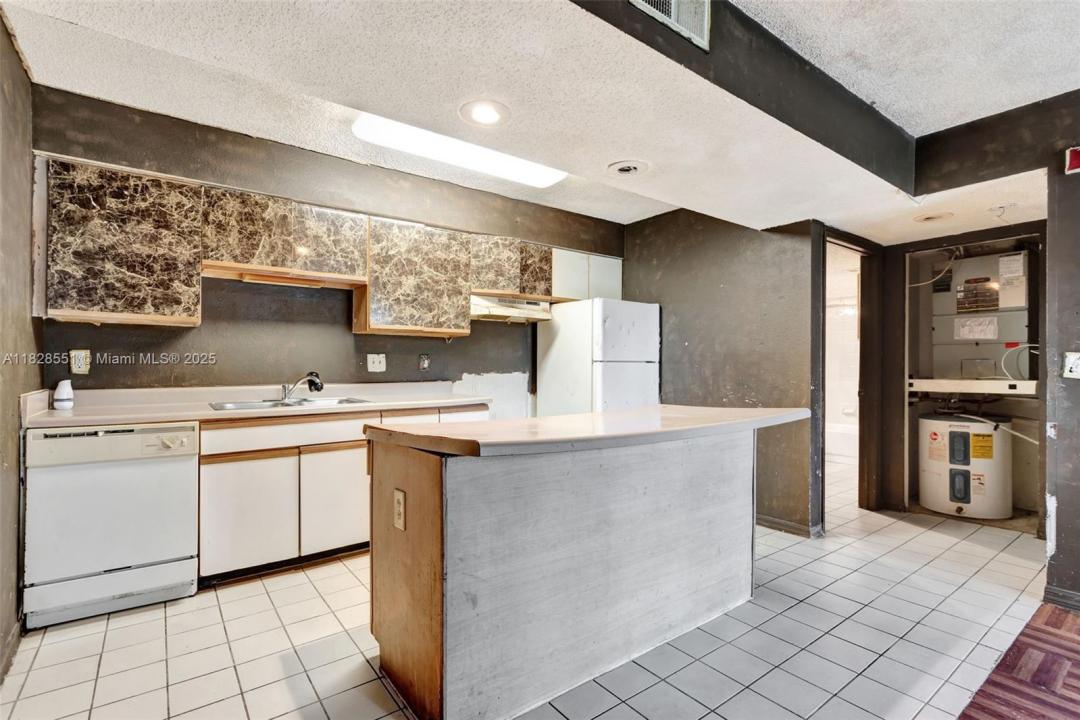4055 W Mcnab Rd H103, Pompano Beach, フロリダ 33069, アメリカ合衆国