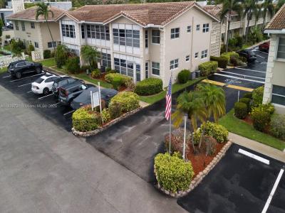 2121 NE 42nd Ct 202C, Lighthouse Point, Florida 33064, USA