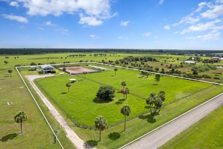 6536 SE 26th Trail, Okeechobee, Florida 34974, Estados Unidos