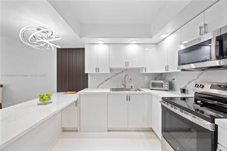 8810 SW 132nd Pl 101DN, Miami, Florida 33186, USA