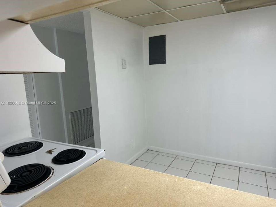 500 Executive Center Dr 1C, West Palm Beach, 佛羅里達州 33401, 美國