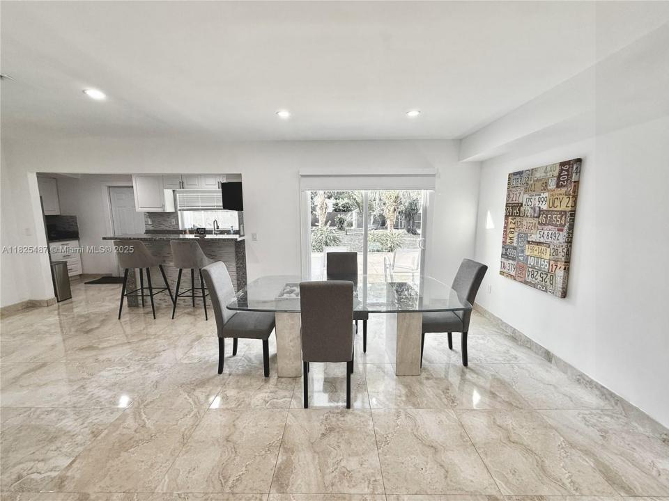 947 NE 149th St, Miami, Floride 33161, États-Unis