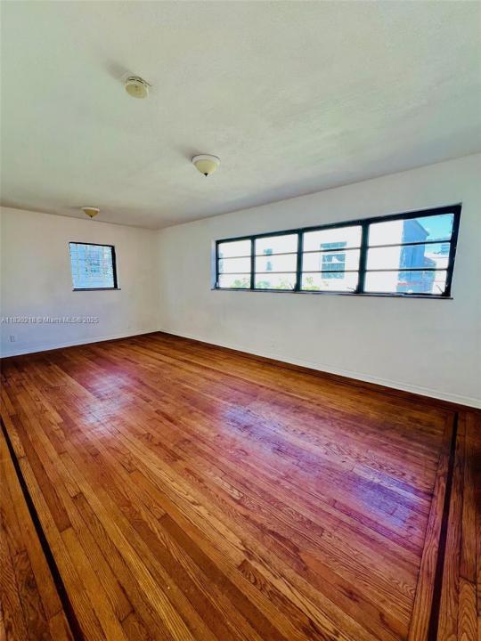 2830 Pine Tree Dr 6, Miami Beach, פלורידה 33139, ארצות הברית של אמריקה 