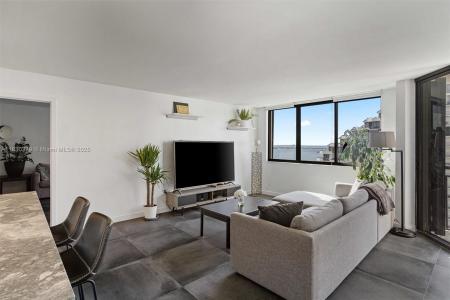 540 Brickell Key Dr 1519, Miami, Florida 33131, USA