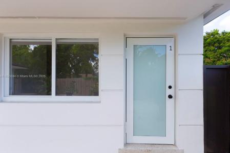 7800 NE 10th Ct 1, Miami, Florida 33138, USA