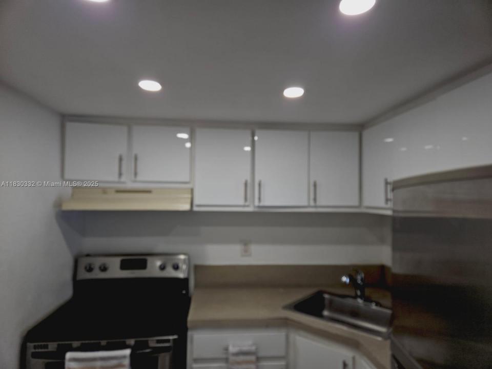 4550 NW 9th St 709E, Miami, 佛罗里达州 33126, 美国