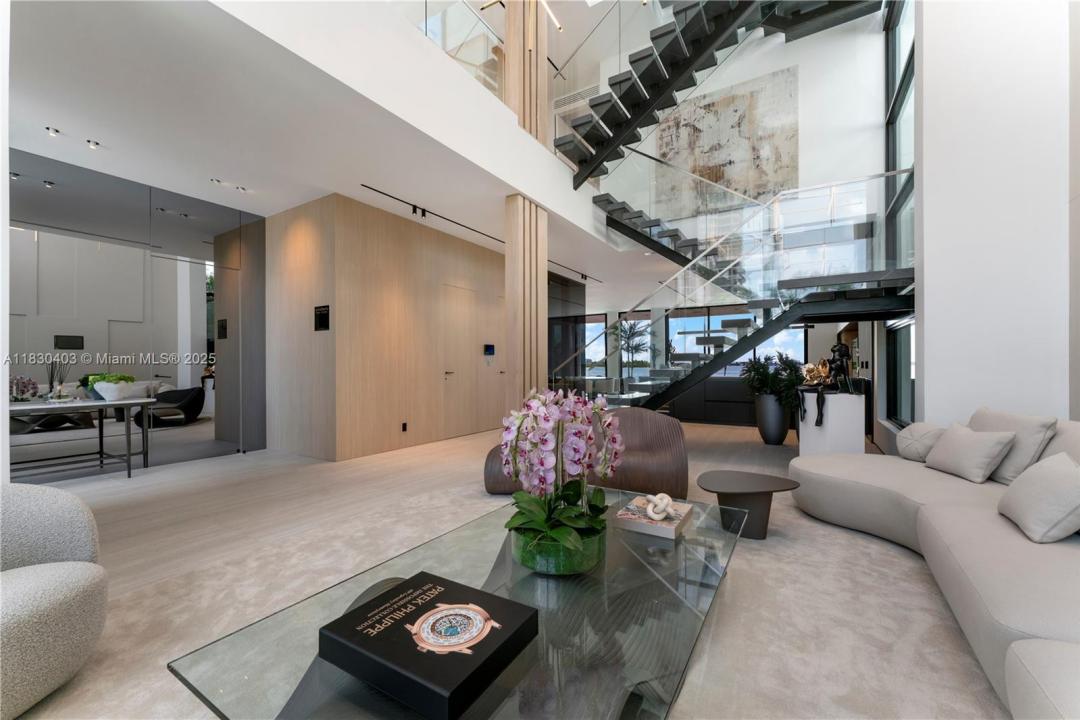 1045 N Venetian Dr, Miami, 佛羅里達州 33139, 美國