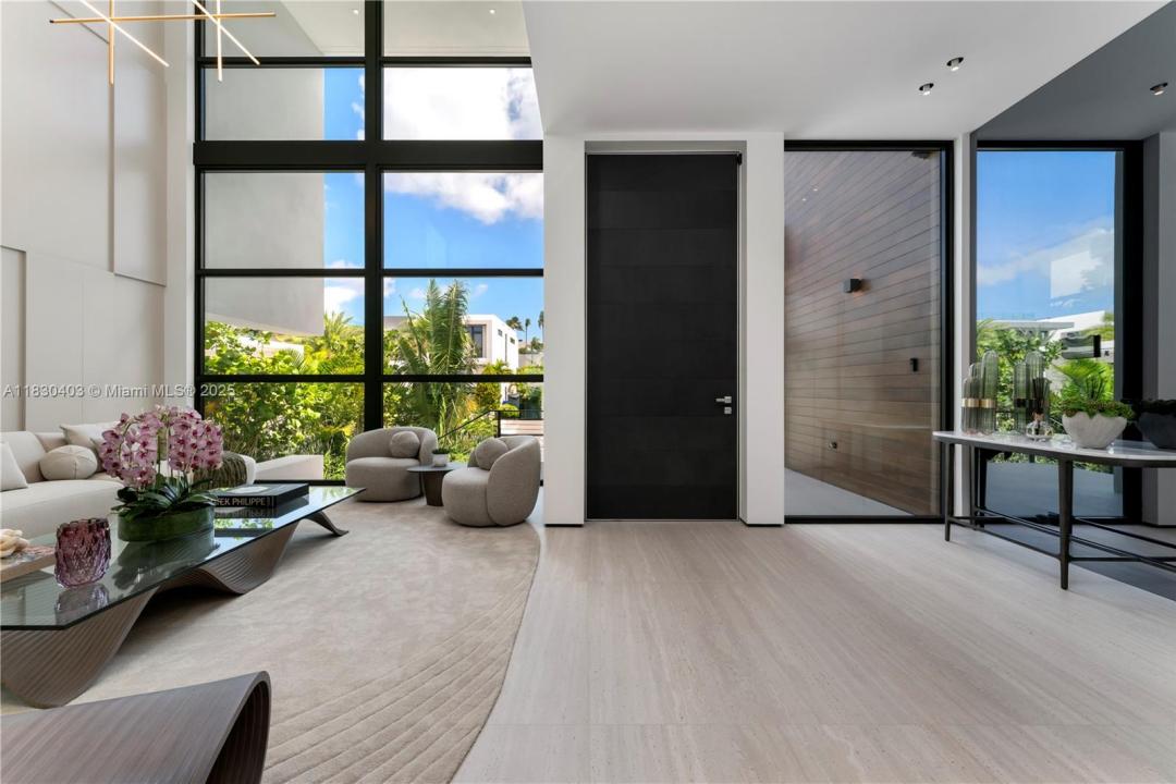 1045 N Venetian Dr, Miami, 佛羅里達州 33139, 美國