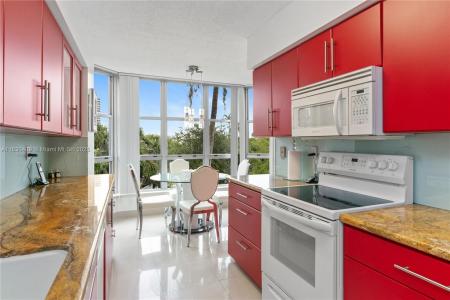 3600 Mystic Pointe Dr 407, Aventura, Florida 33180, USA