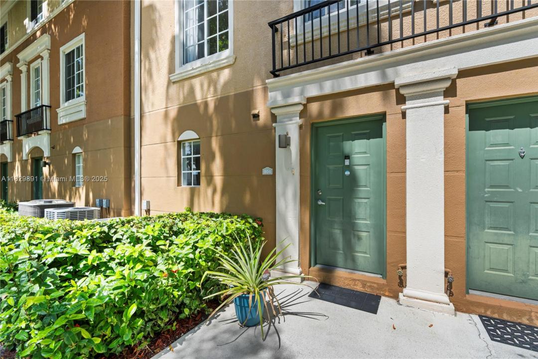 2811 NE 185th St 804, Aventura, Floride 33180, États-Unis