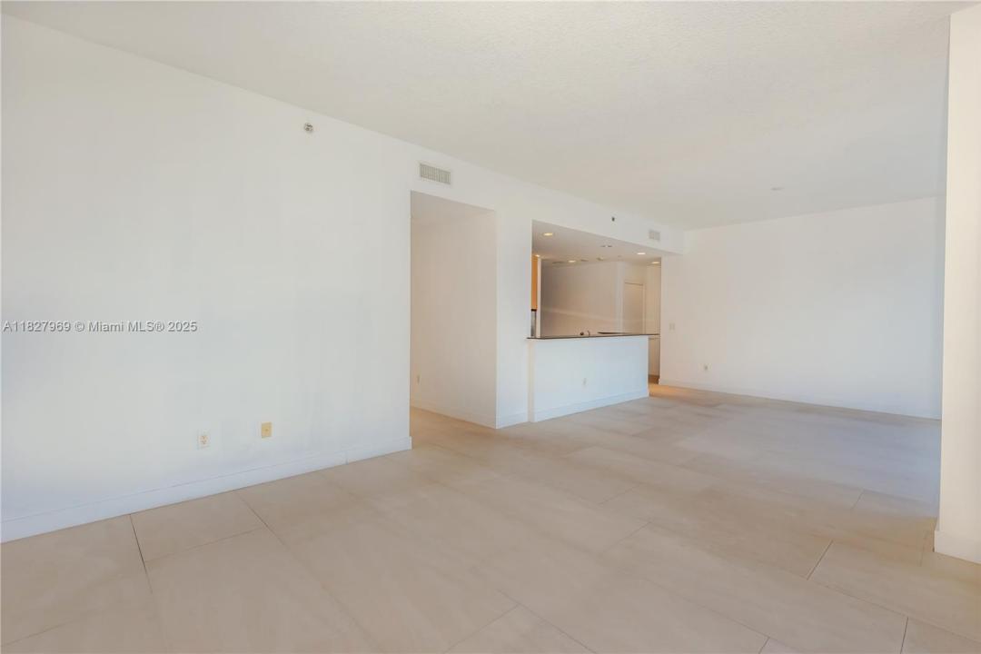 1060 BRICKELL AV 4309, Miami, Florida 33131, Stati Uniti