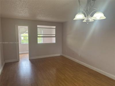 251 Galen Dr 112E, Key Biscayne, Florida 33149, USA