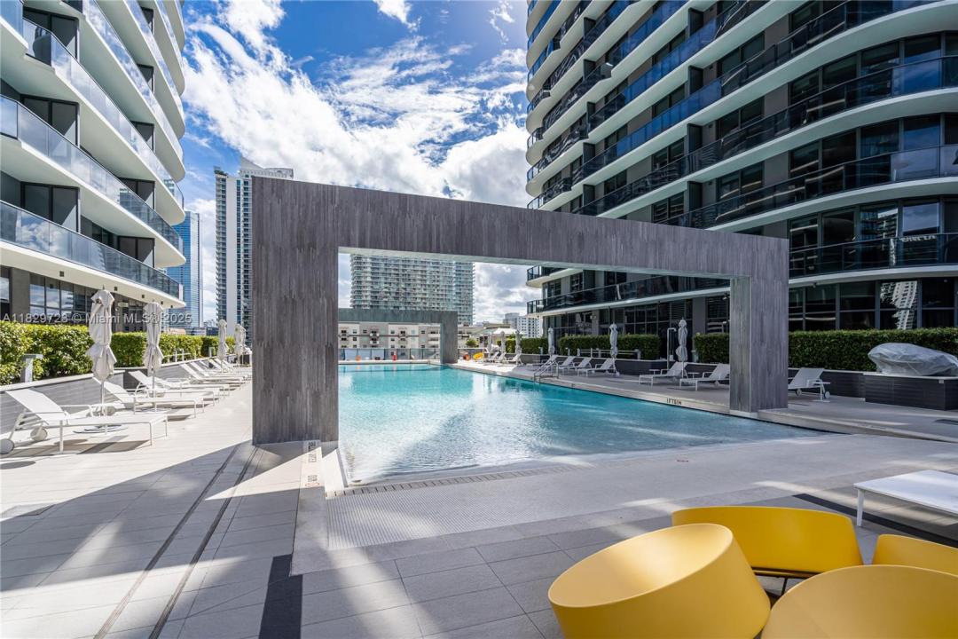 45 SW 9th St 1706, Miami, فلوريدا 33130, الولايات المتحدة