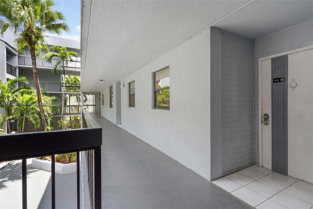 12239 SW 14th Ln 3212, Miami, Florida 33184