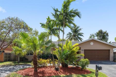 9034 SW 163rd Ter, Palmetto Bay, Florida 33157, USA