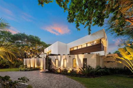 4041 S Le Jeune Rd, Miami, Florida 33146, USA