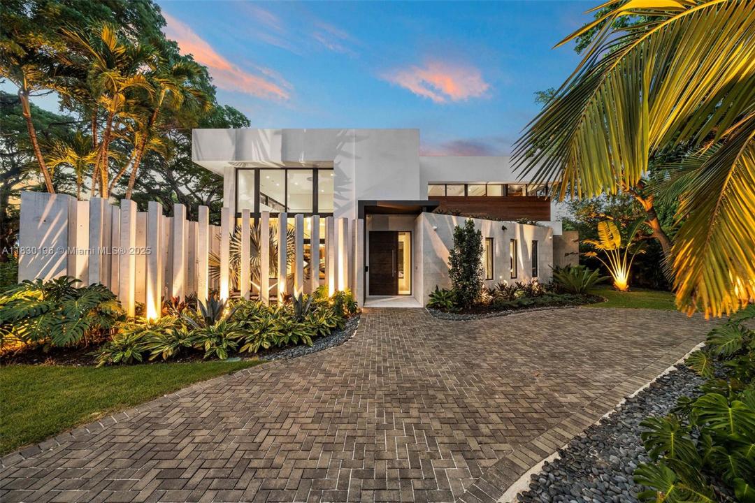 4041 S Le Jeune Rd, Miami, Florida 33146, Stati Uniti
