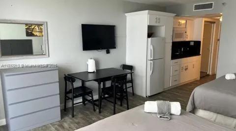 19201 Collins Ave 602, Sunny Isles Beach, Florida 33160, USA