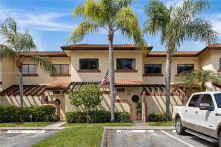 4713 N Pine Island Rd, Sunrise, Florida 33351, USA
