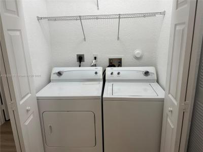 1370 W 30th St 1370, Hialeah, Florida 33012, USA