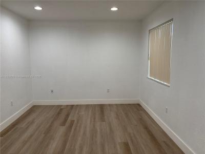 1360 W 30th St 1360, Hialeah, Florida 33012, USA