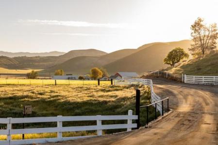 Lonoak Road, King City, Kalifornia 93930, USA