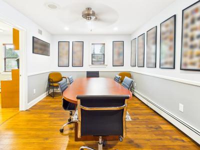 1148 Hicksville Road, Oyster Bay, Нью-Йорк 11758, Соединенные Штаты