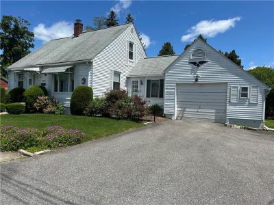 9 Linden Drive, West Warwick, Rhode Island 02893, Estados Unidos