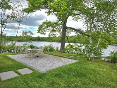 17 Jamaica Way, North Kingstown, Rhode Island 02852