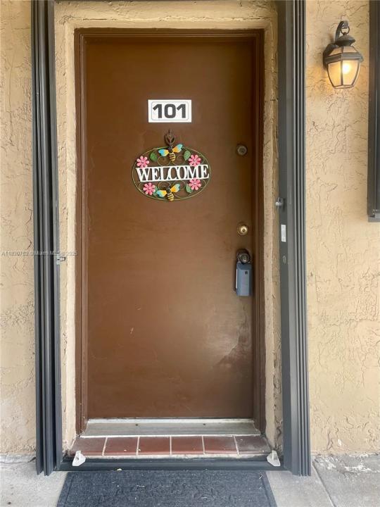 14921 SW 104th St 1-101, Miami, 佛罗里达州 33196, 美国