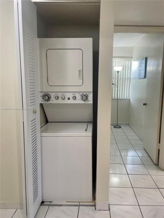 14921 SW 104th St 1-101, Miami, 佛罗里达州 33196, 美国