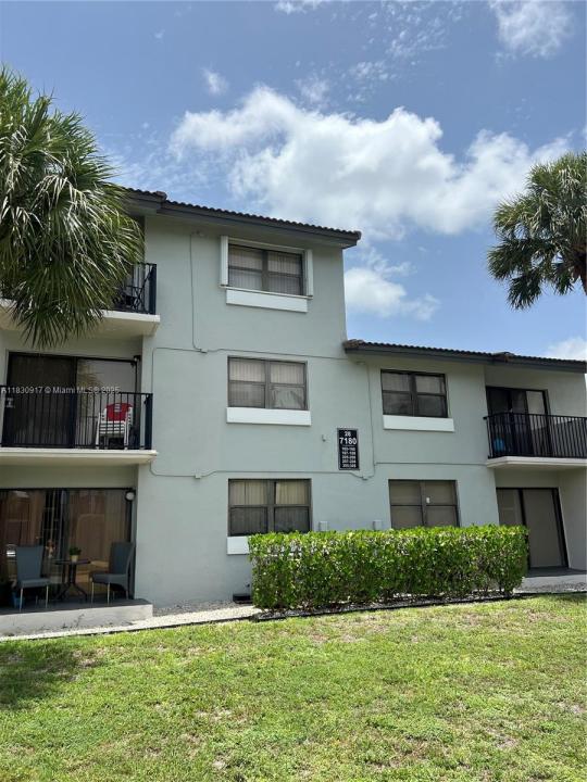 7180 NW 179th St 109, Hialeah, Florida 33015
