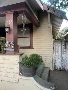 W Center Street, Pomona, California 91768, Estados Unidos