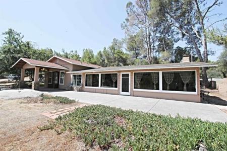 Cobblestone Creek Rd, Poway, California 92064