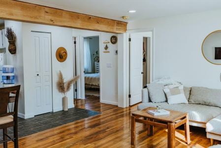70 Carroll Avenue 405, Newport, RI 02840, USA