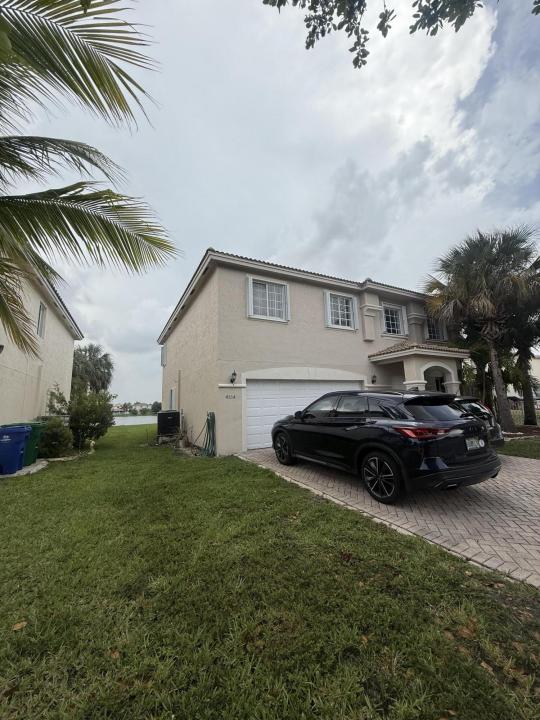 4534 SW 127th Terrace, Miramar, Florida 33027, USA