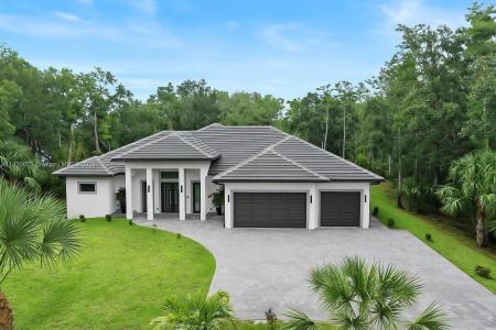 209 35TH AVE NW, Naples, Florida 34120, USA