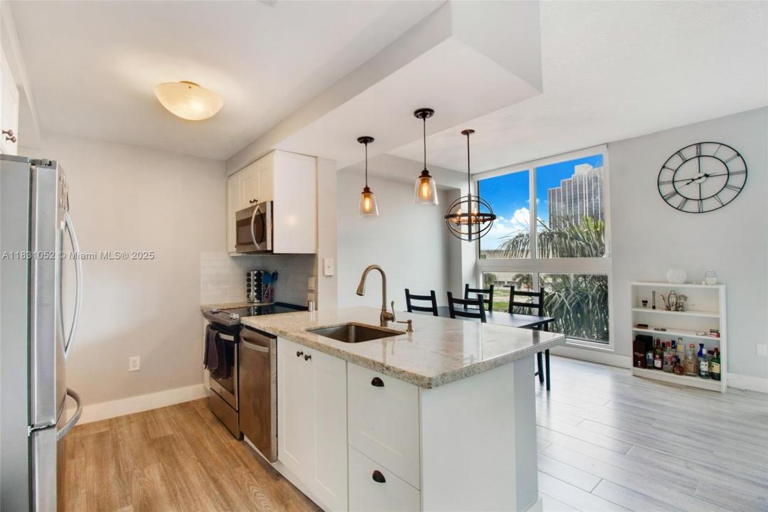 275 NE 18th St 405, Miami, Florida 33132, HOA KỲ