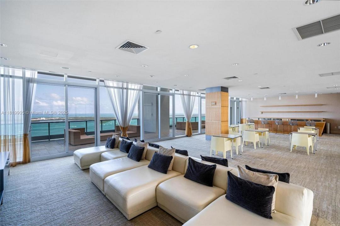 1331 Brickell Bay Dr 3711, Miami, 佛罗里达州 33131, 美国