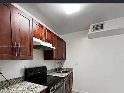 635 NW 22nd Rd, Fort Lauderdale, Florida 33311, USA