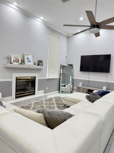 4244 NW 83rd Ln, Coral Springs, Florida 33065