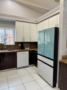 4244 NW 83rd Ln, Coral Springs, Florida 33065