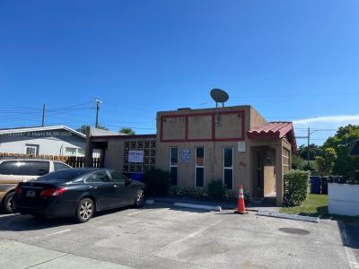 635 NW 22nd Rd, Fort Lauderdale, Florida 33311, USA